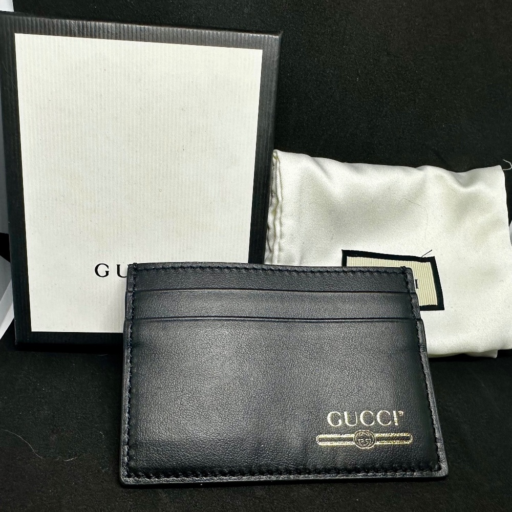 Gucci leather card holder w/ box and dust bag.